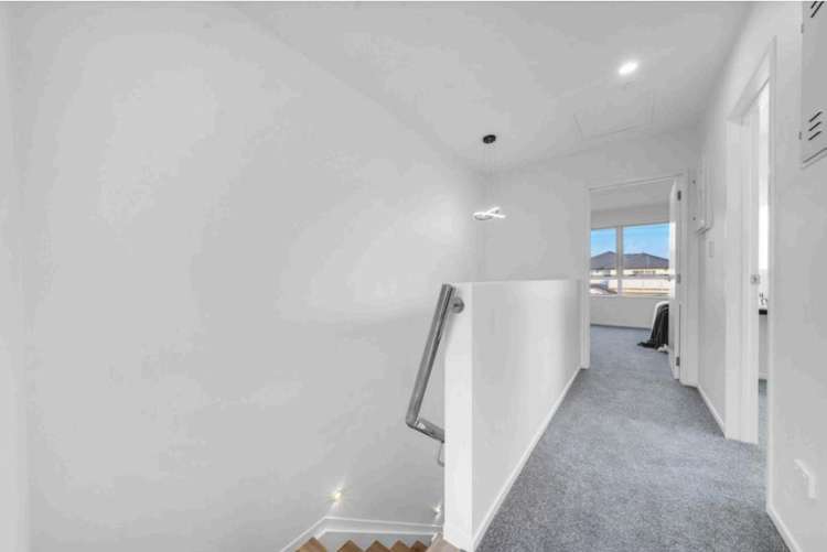 3-8/30 Carruth Road_4