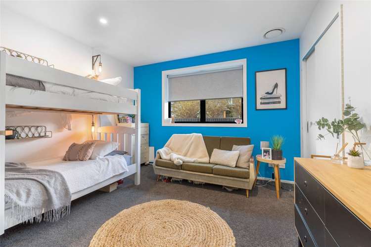 31 Kingfisher Crescent Albert Town_15