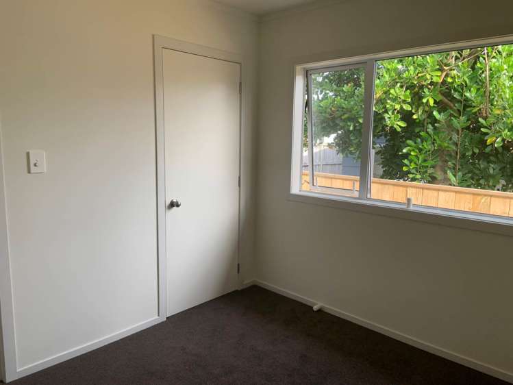 16a Chilcott Road Henderson_6