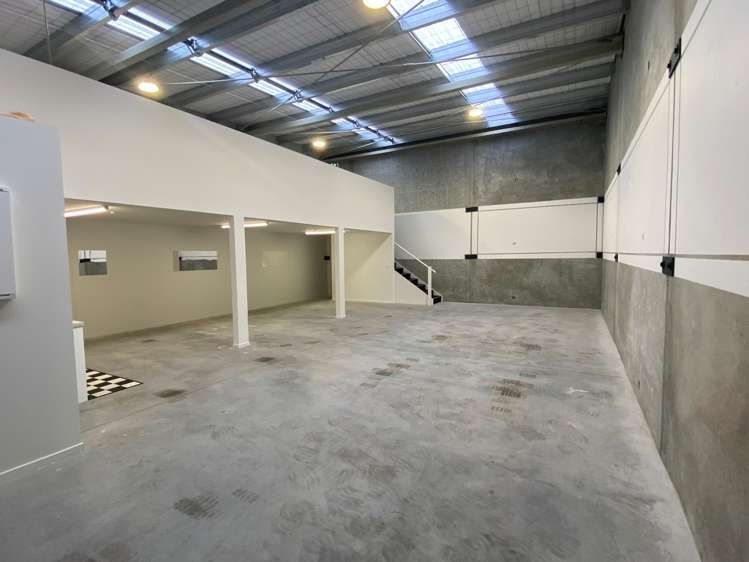 5/7 Lake Bryndwr Lane Burnside_5