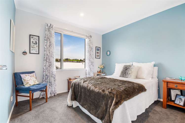 32 Owen Chapman Drive Red Beach_13