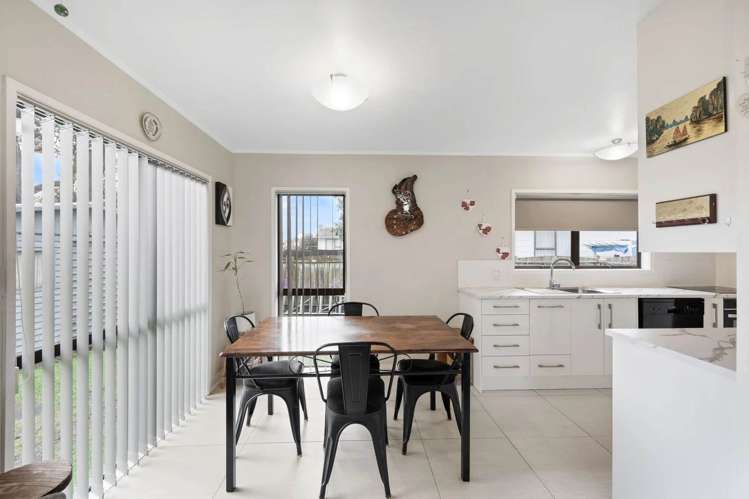 2 Le Havre Place Takanini_2