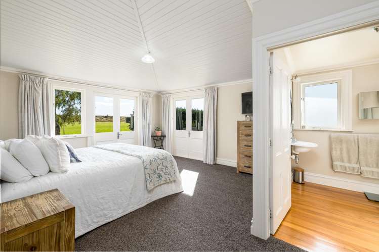 357 Hook School Road Makikihi_5