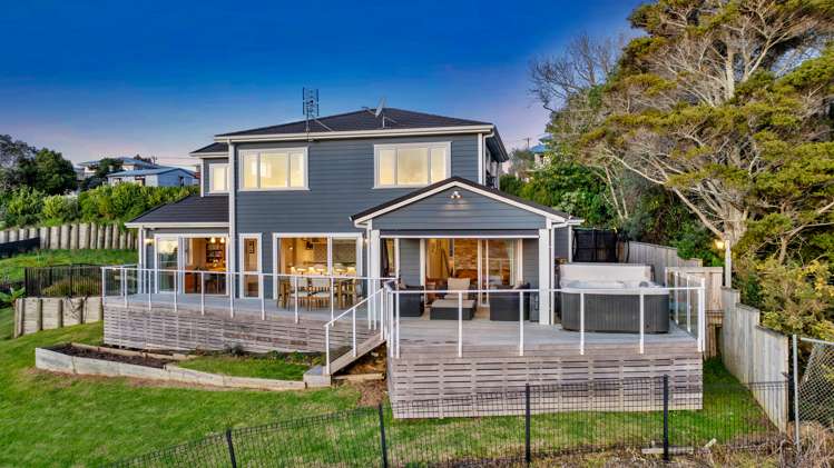 8 Waititiro Rise Stanmore Bay_25