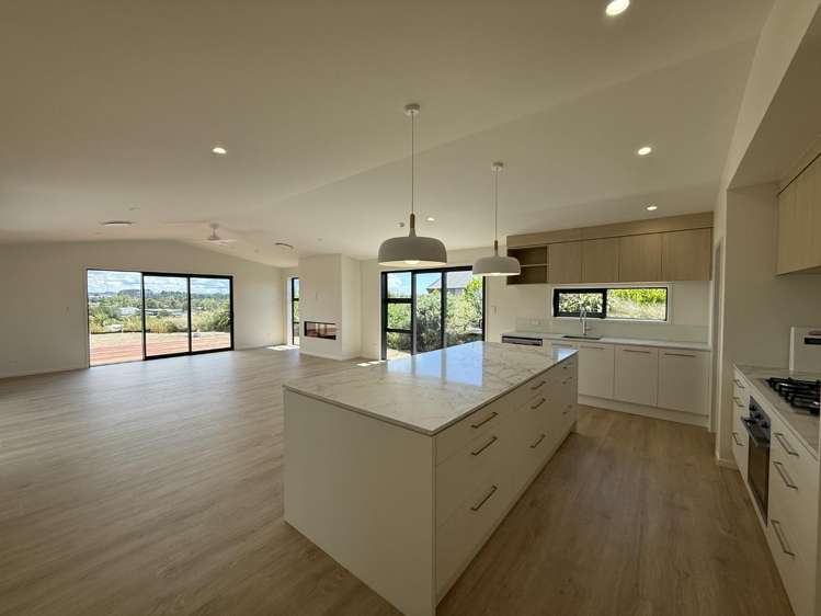 7 Johnson Place Silverdale_4