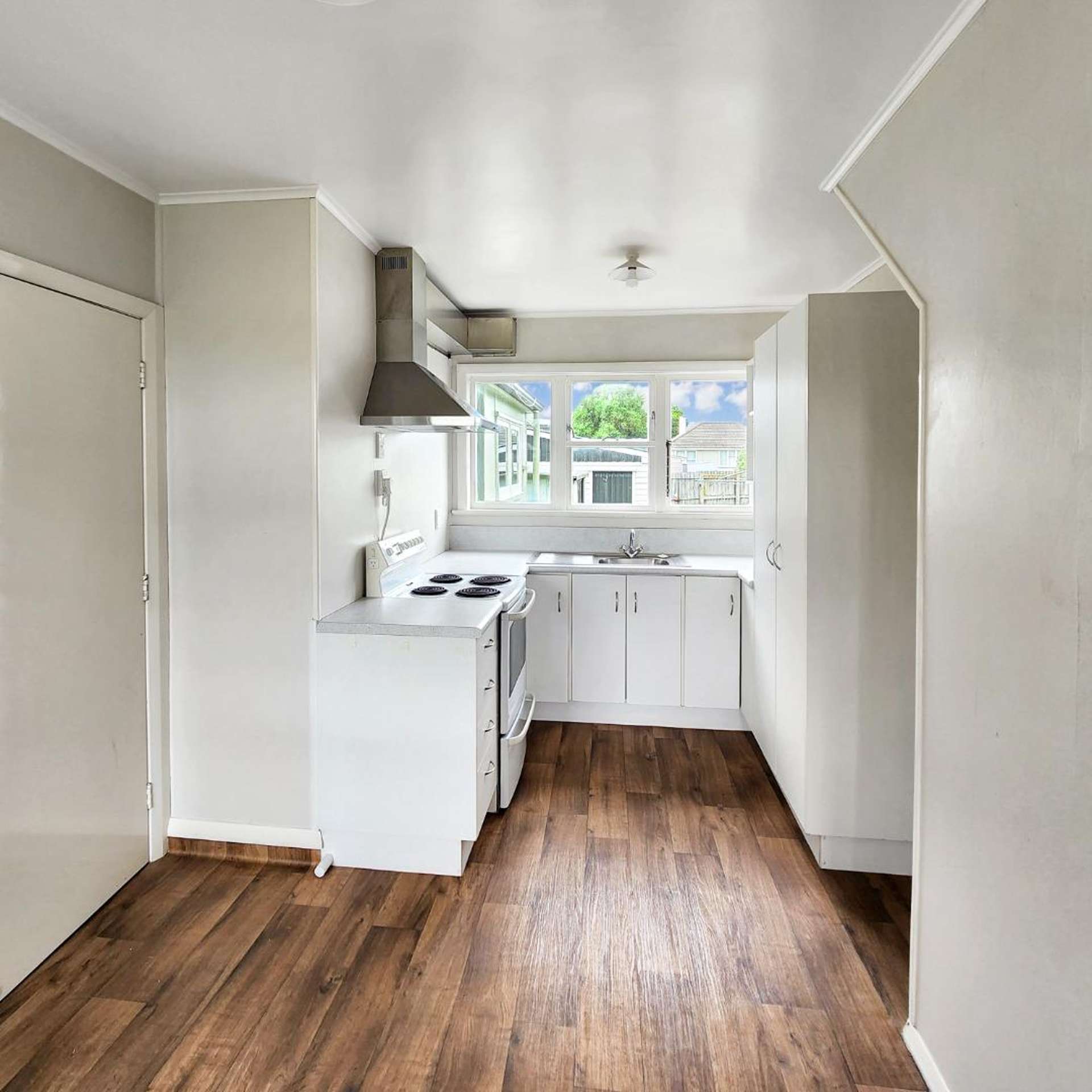 22 Devon Crescent 10985_0