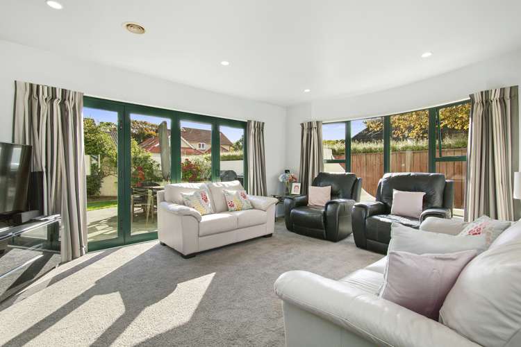 59 Hautana Street Woburn_11