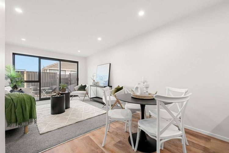 22B Palmer Crescent Silverstream_5