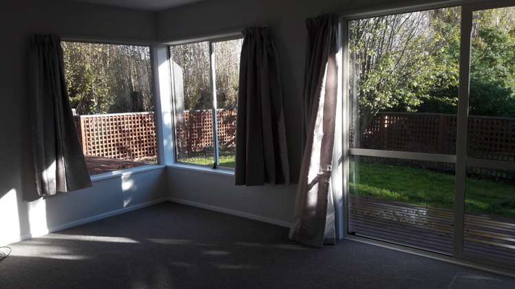 137 Marine Drive Diamond Harbour_4