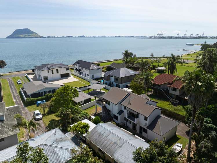 13B Beach Road Otumoetai_28