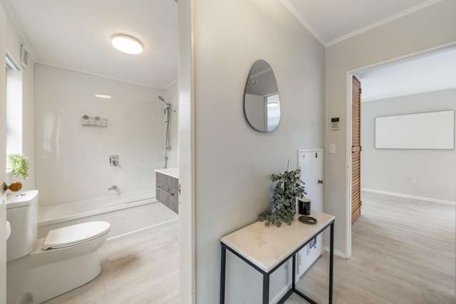 66 Woodhouse Avenue Karori_3