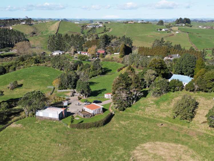 868 Upland Road Egmont Village_11