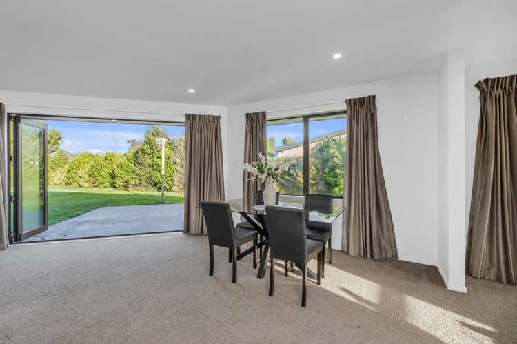 4 Dundee Close Darfield_12