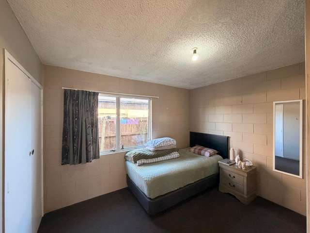 1/51 Albert Street Hamilton East_3