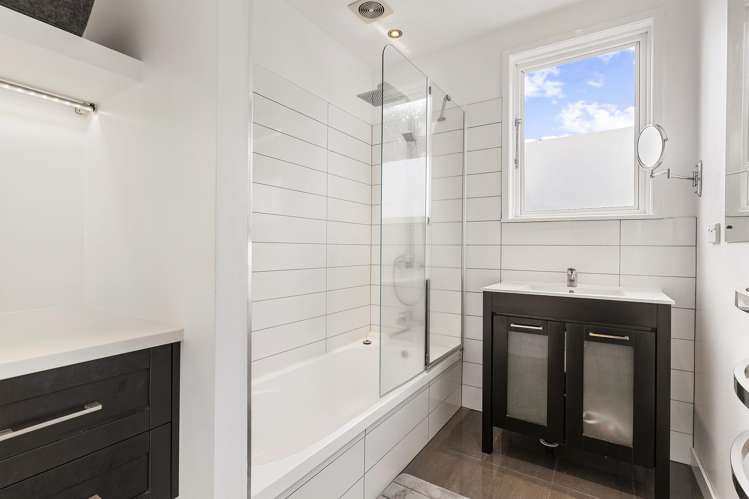 61 Taurus Crescent Beach Haven_12