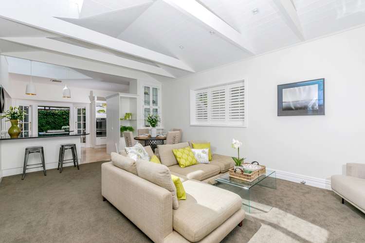 32 Cheltenham Road Devonport_5