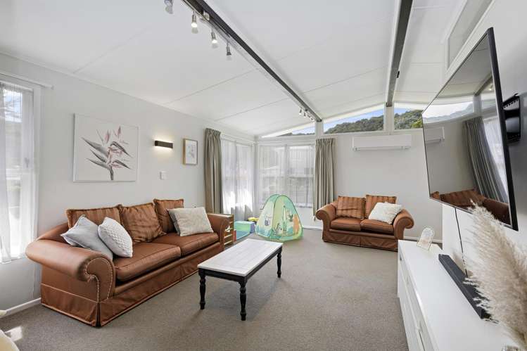 14 Matariki Grove Wainuiomata_4