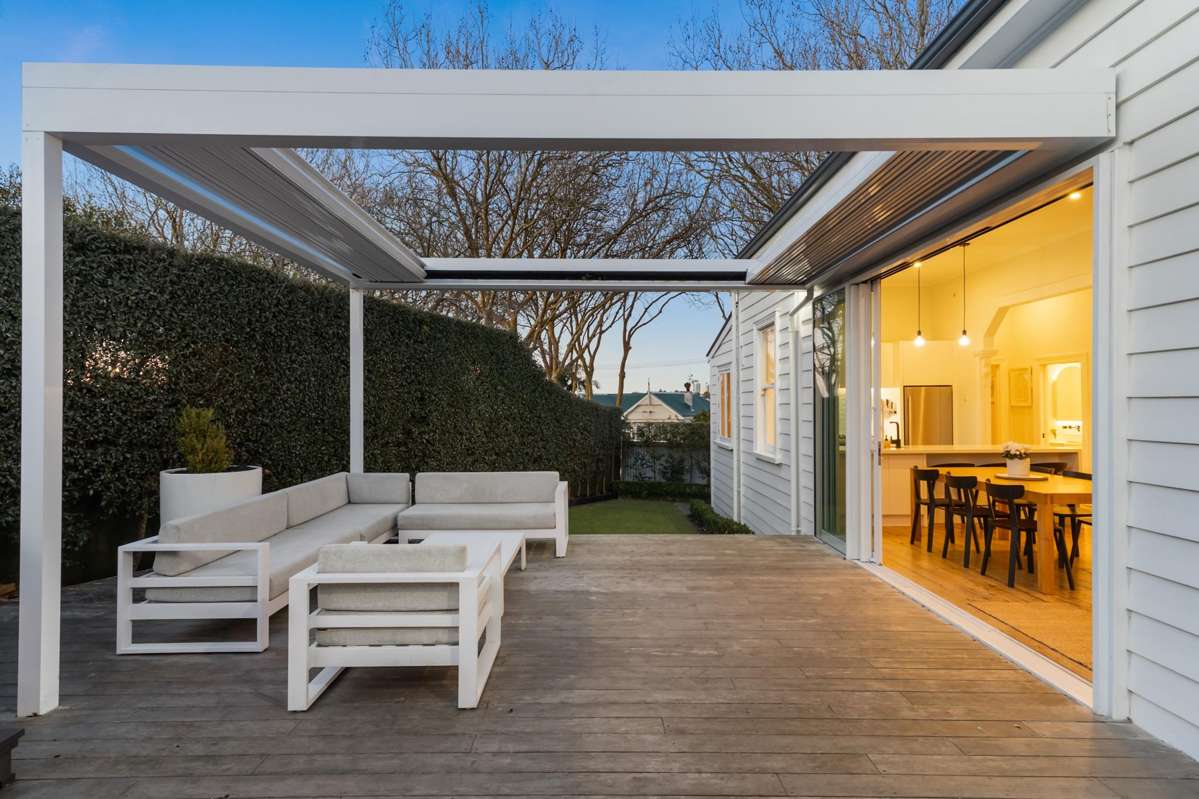 1 Surrey Crescent_1