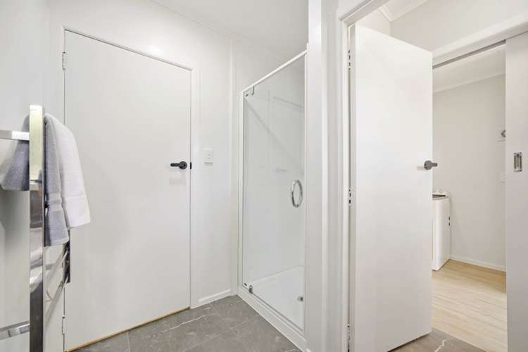 2/52 Glencoe Road Browns Bay_18