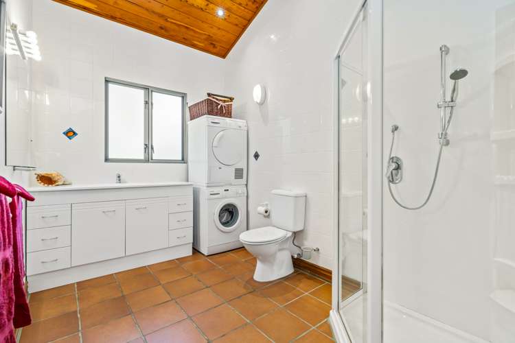 572 Rockell Road Whananaki_33