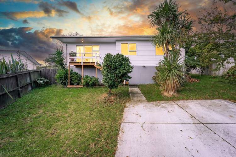 5 Jarrah Place Massey_12