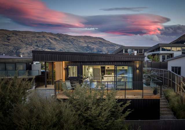 8 Hollywood Rise Wanaka_1