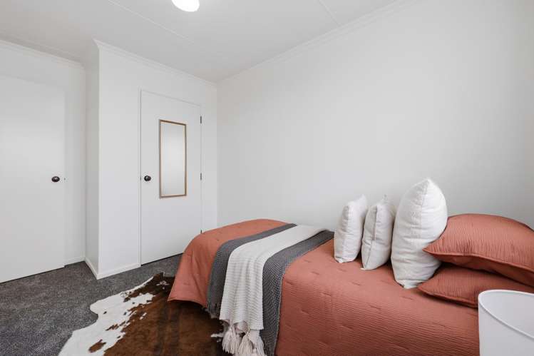 12C Baker Street Caversham_11