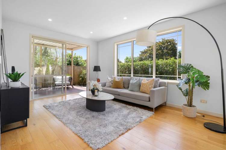 87 The Drive Epsom_6