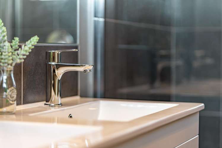 2 Atatu Lane Wigram_28