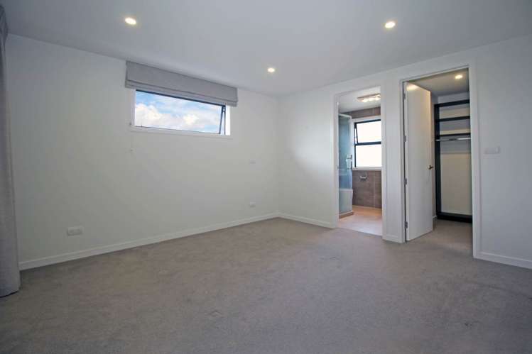 21 Momona Road Greenlane_9