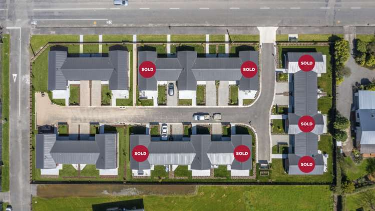 REF SALE Unit 8 Cnr Bibby and Guy Streets Waipawa_7