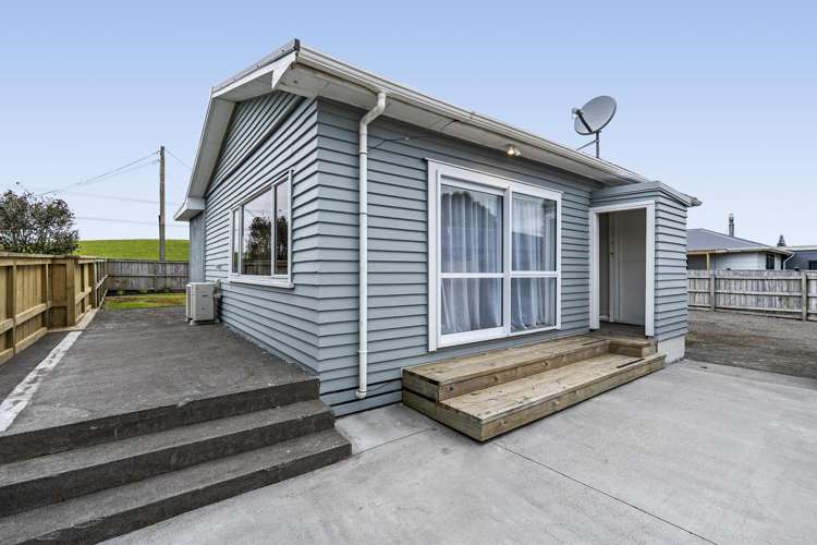 44 Egmont Road Waiwhakaiho_21
