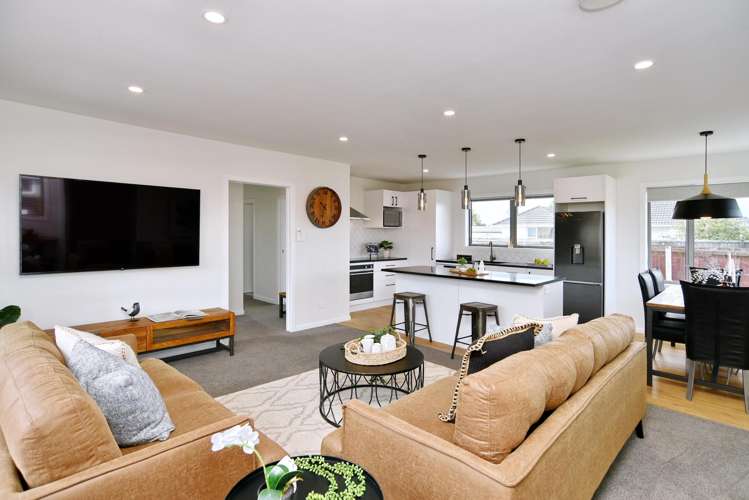 25 Dunstan Crescent Hornby_11