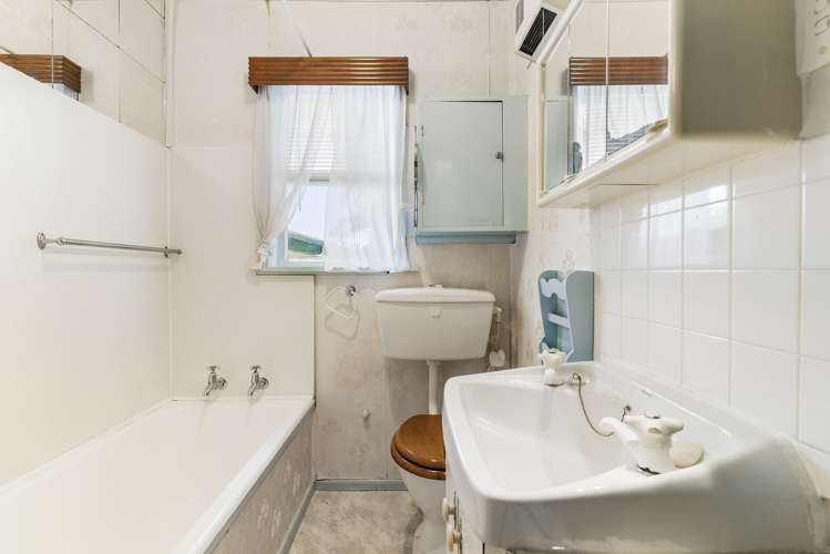 206 Sturges Road Henderson_16