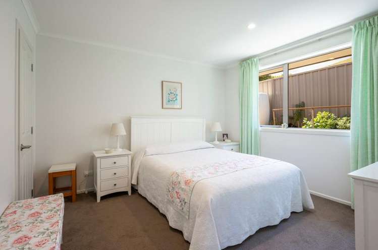 6 Hampshire Place Stoke_9