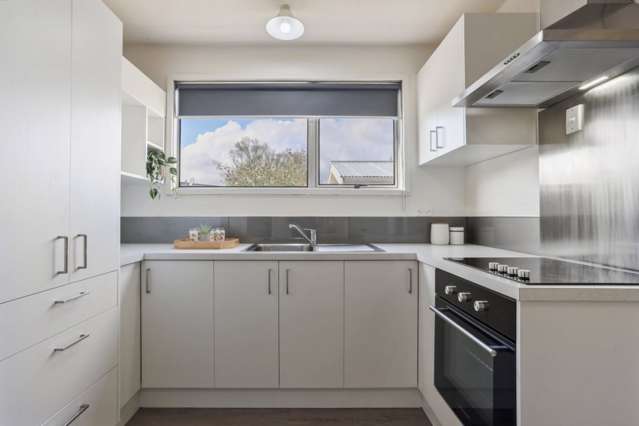 1/6 Quinton Place Bishopdale_4