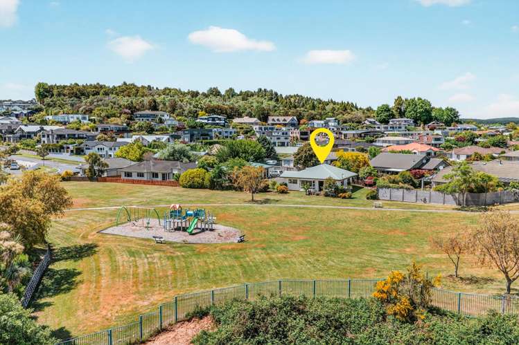 2/35 Fairview Terrace Waipahihi_26