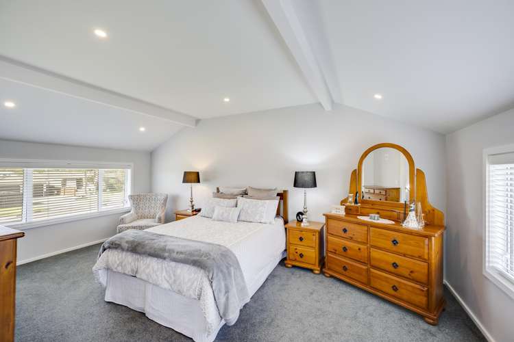 35 Holyrood Street Taradale_10