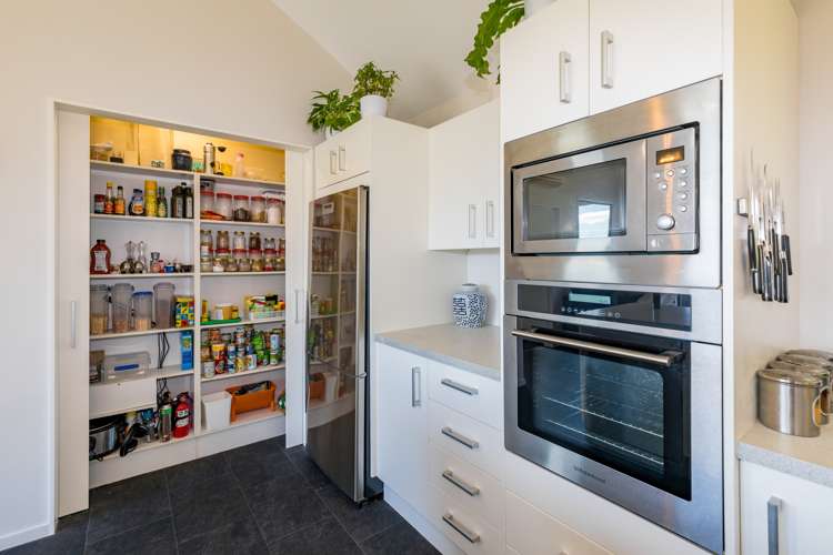 15 Gunns Crescent Cashmere_3