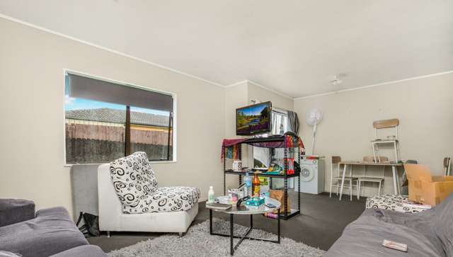 1/9 Maplesden Drive Clendon Park_3