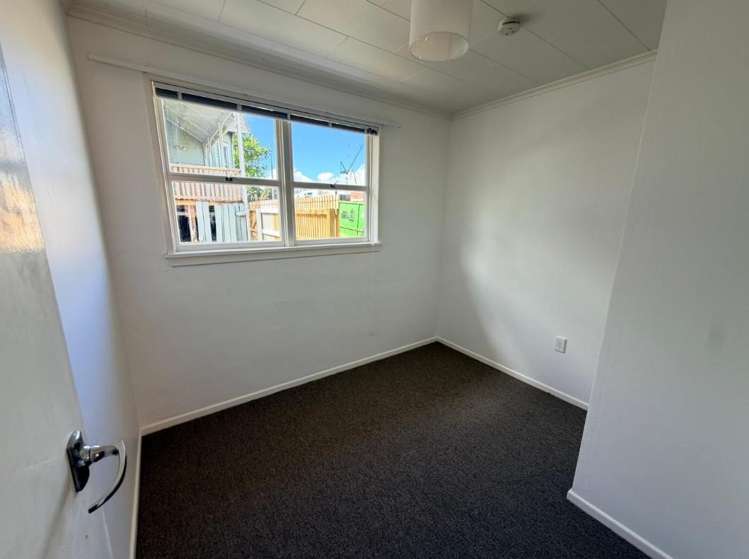 1/669 New North Road Morningside_7