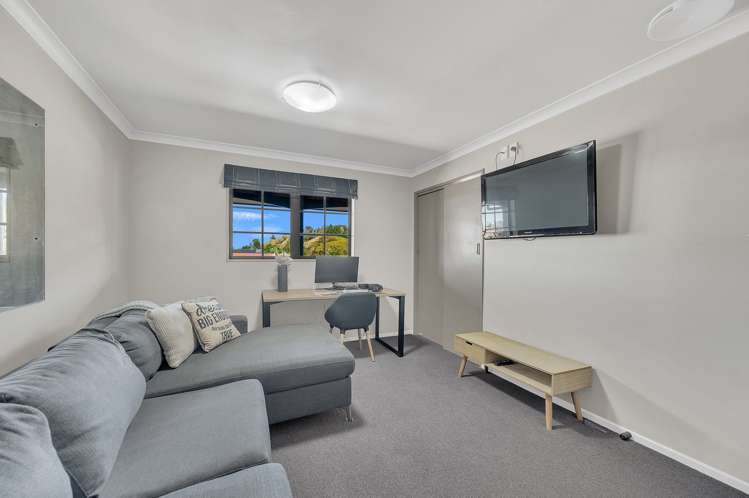 33 Surrey Street Taradale_15