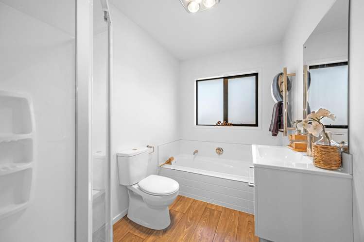 1 Robalan Close Halswell_11