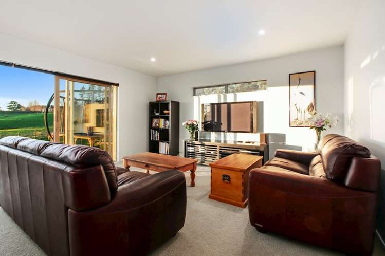 173 Top Road Dairy Flat_8