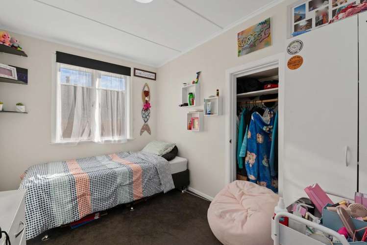 15 Isobel Street Fairy Springs_10