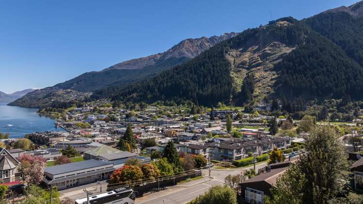 9 Edgar Street Queenstown_10