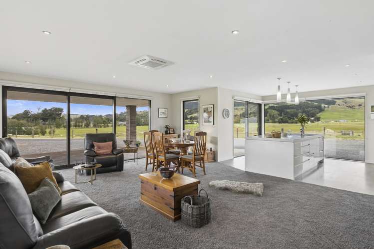 257 Gladstone Road South_5