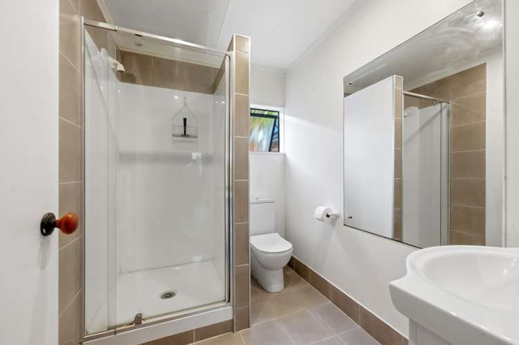 2 Geoffrey Road Torbay_22