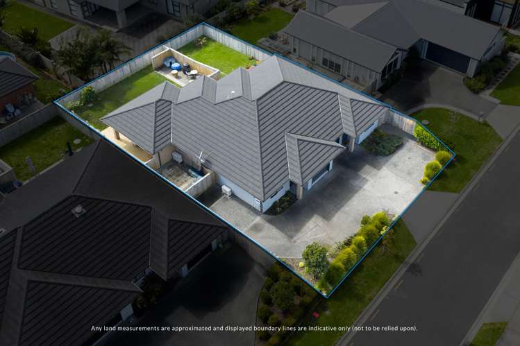 13 Leebank Crescent Riverhead_4