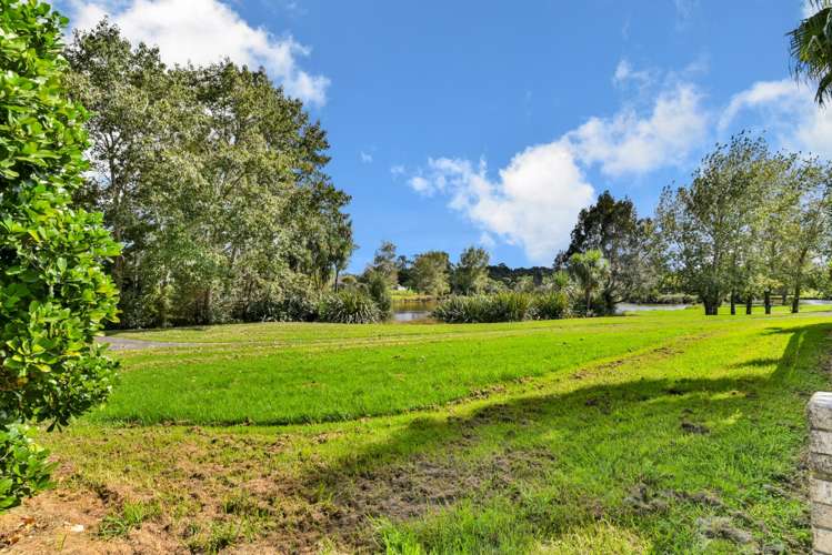 20 Trossach Place Wattle Downs_11